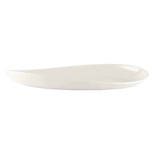 G.E.T. OP-1690-AW Heavy-Duty Shatterproof Plastic Oval Melamine Serving Platter - Image 4