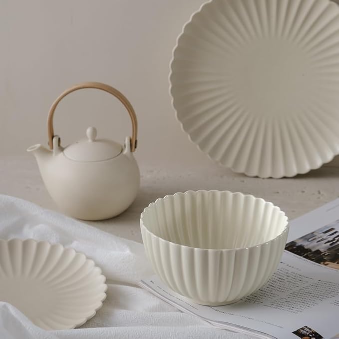 WENSHUO Small Ceramic Bowls, Daisy-Shaped, 5.5 in, Matte Crème | 17 oz - Image 7