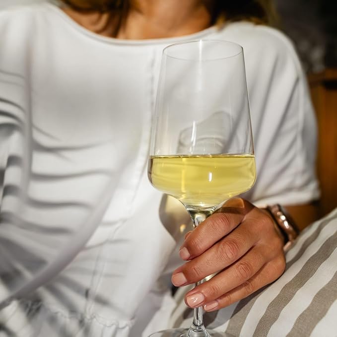 Krosno White and Sparkling Large Wine Glasses Drinking 13, 5 oz – Set of 4 - Image 4