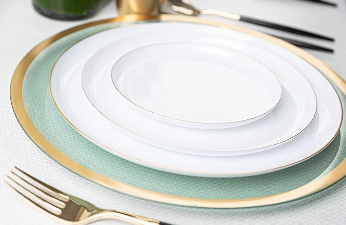 White Plastic Party Plates - Image 4