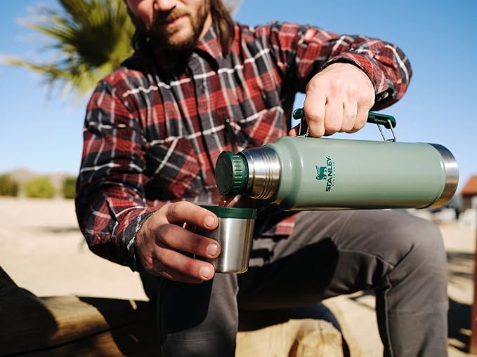 Stanley Classic Legendary Vacuum Bottle - Image 6