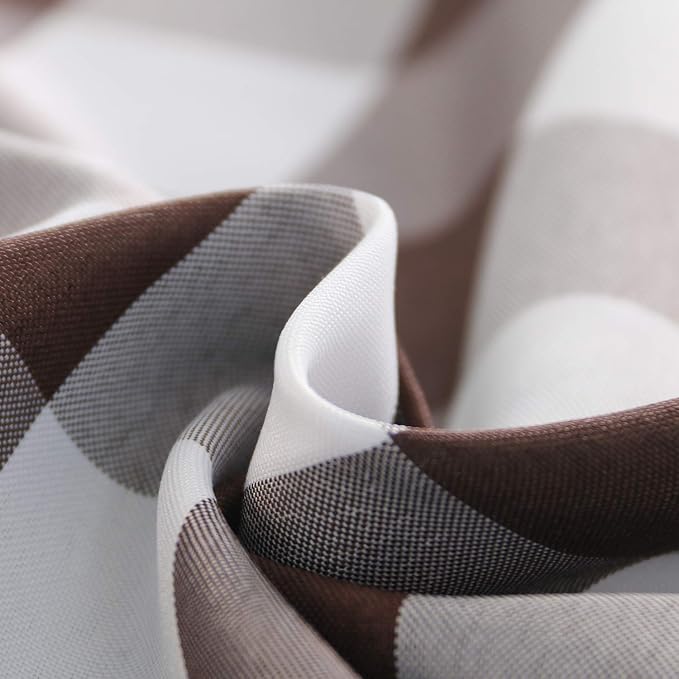 Checkered Tablecloth Rectangle - Image 3