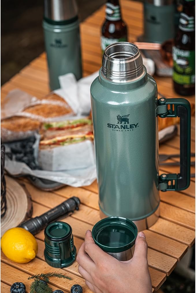 Stanley Classic Legendary Vacuum Bottle - Image 5