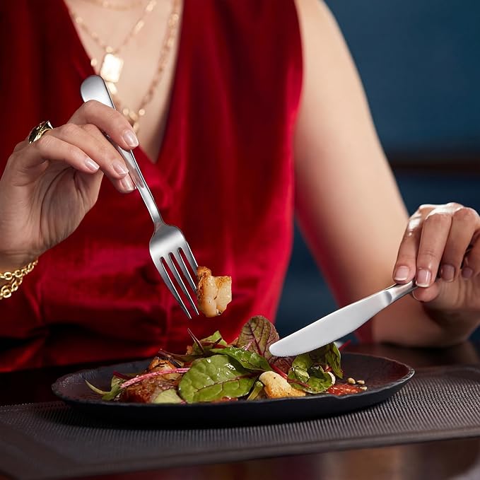 LIANYU 30 Piece Flatware Silverware Set - Image 3
