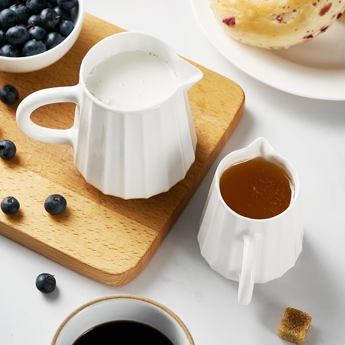 Gurygo Wave Shaped 2 Pack 5 Oz Classic White Creamer - Image 8
