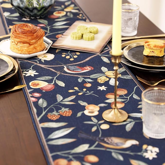 bilin gaier Designer Vintage Linen Table Runner, Floral Pattern, Dining Table - Image 4