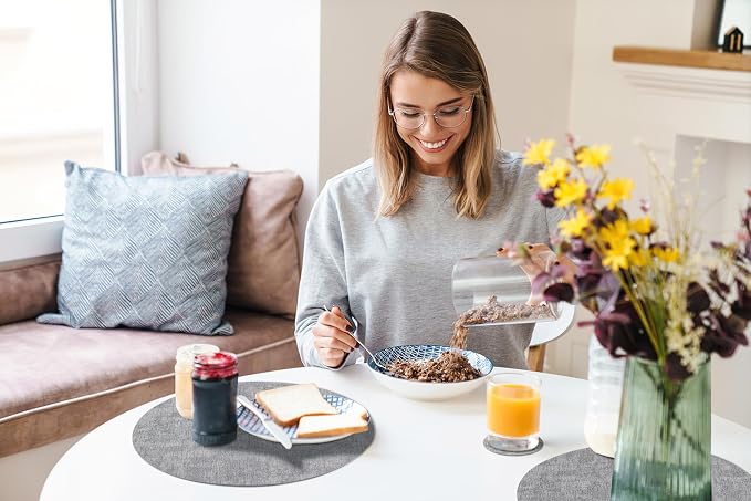 Round Faux Leather Placemat and Coaster 4 Packs, Washable Heat Resistant Dining - Image 2