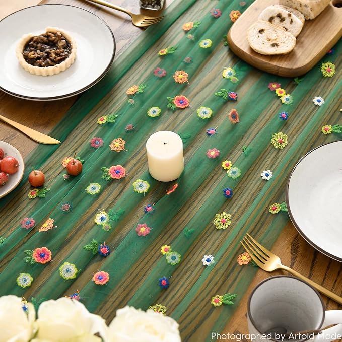 Artoid Mode 3PCS Dark Green Embroidery Daisy Gauze Table Runner 120 Inch | - Image 3