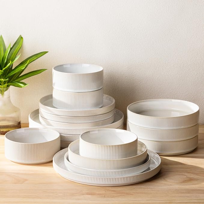 Ceramic Dinnerware Set for 4, 16-Piece Plates and Bowls Set | Lightweight by TheTerra