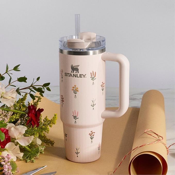 STANLEY Quencher H2.0 Flow State Tumbler, 40 oz, Rose Quartz Bouquets | Handle - Image 10