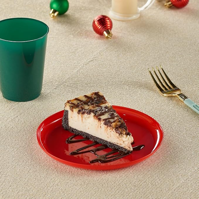 PLASTICPRO 30 Pack 6.3'' Christmass Plates Red Plastic Party Plates Edge - Image 2